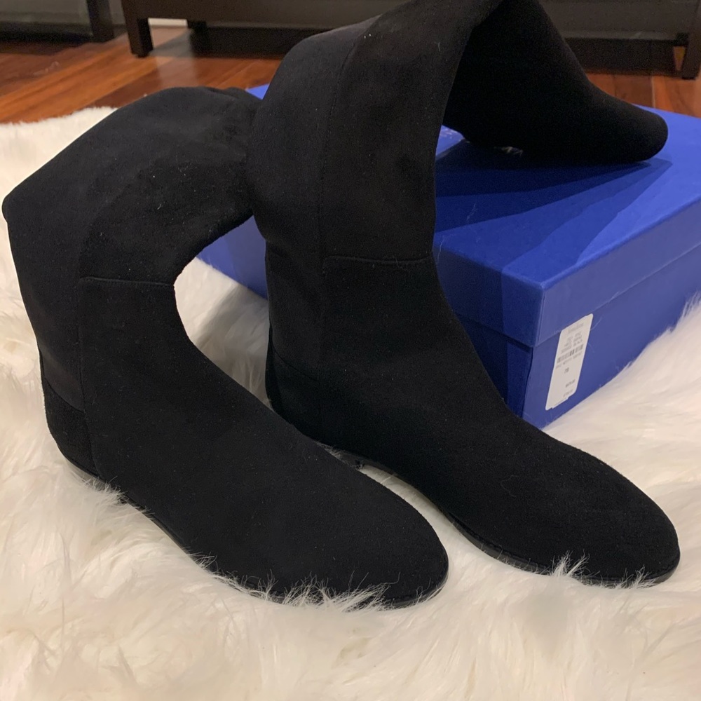 Stuart Weitzman Mainstay Black Suede